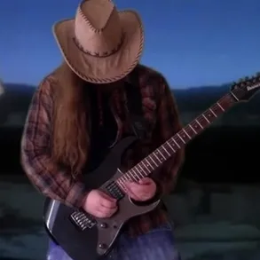 GuitarWanker90